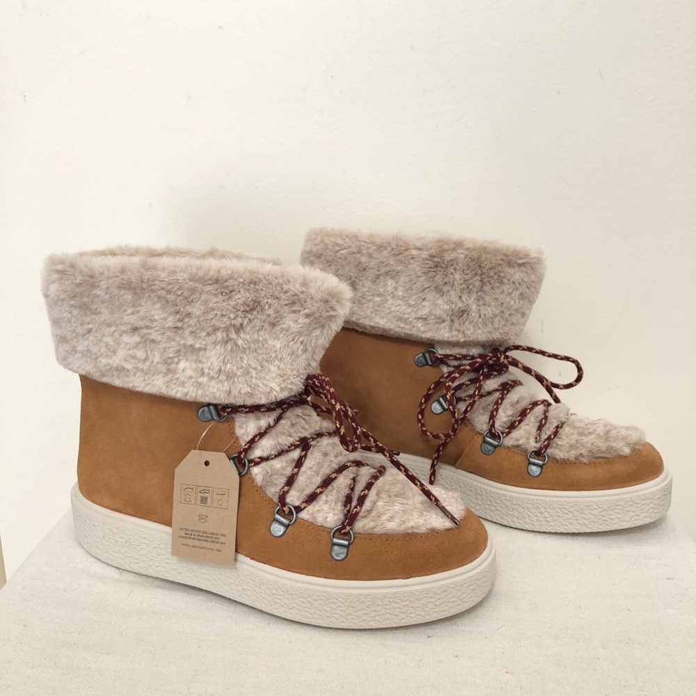 Victoria Camel Suede Leather Boots - Picture 6 of 11